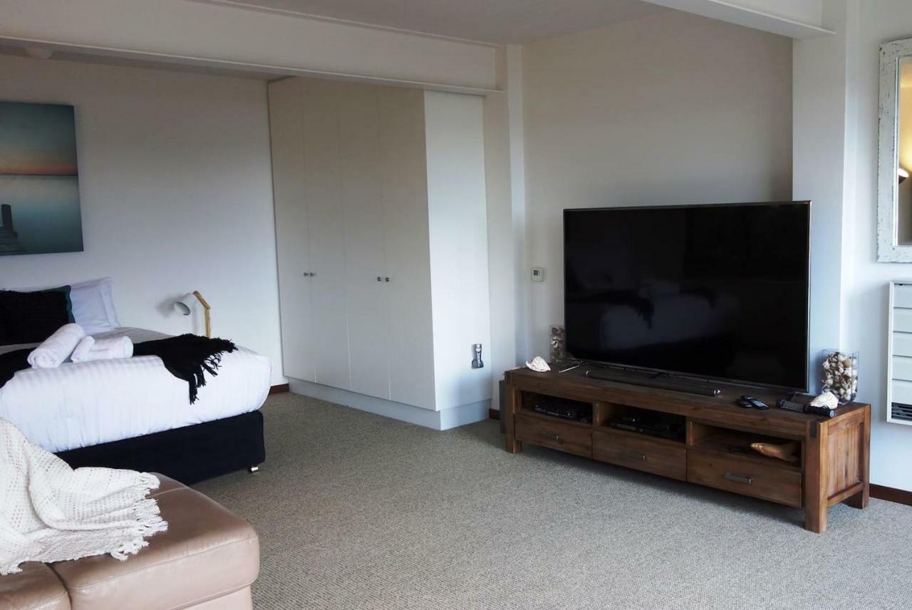 The Loft @ Bay Of Fires Seascape Apartment Binalong Bay ภายนอก รูปภาพ