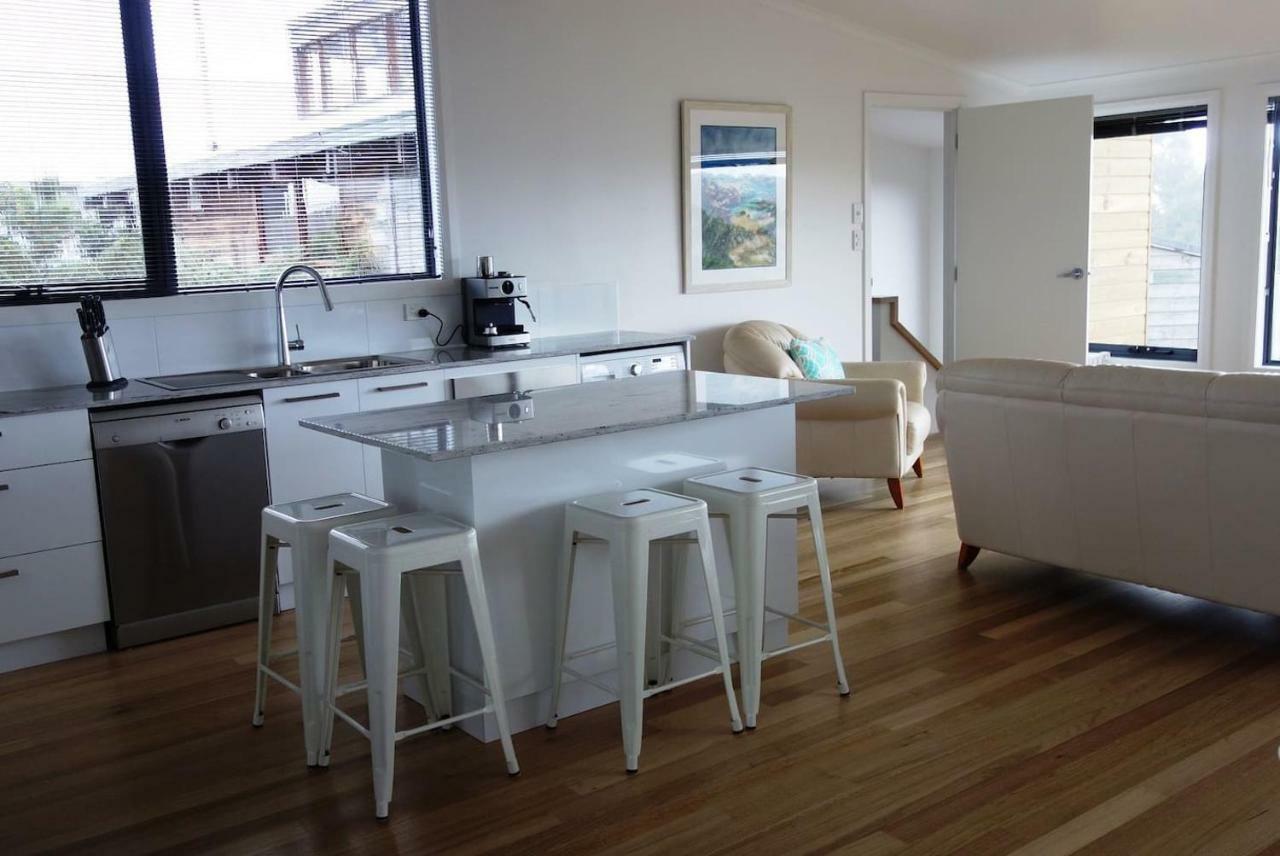 The Loft @ Bay Of Fires Seascape Apartment Binalong Bay ภายนอก รูปภาพ