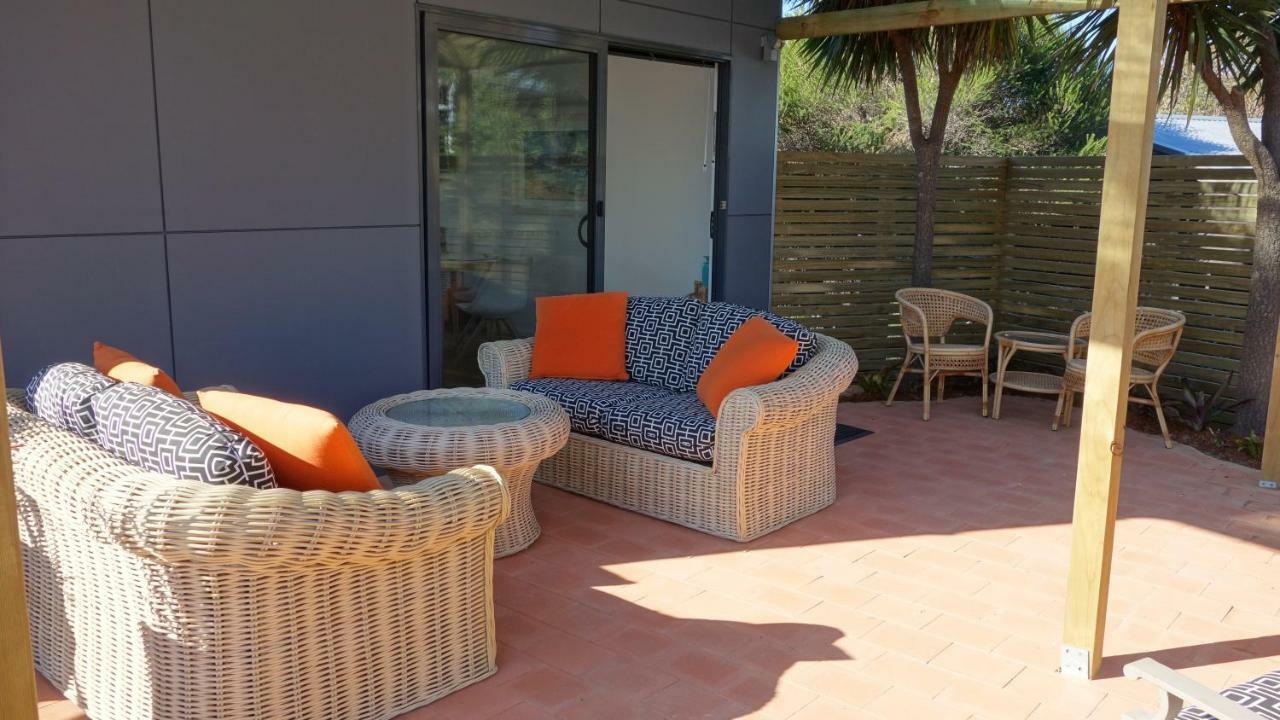 The Loft @ Bay Of Fires Seascape Apartment Binalong Bay ภายนอก รูปภาพ